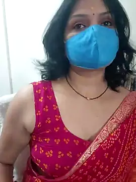 Snapshot of khushikhushi chatting on 10/29/25, 05:31 khushikhushi online show from 10/29/25, 05:31