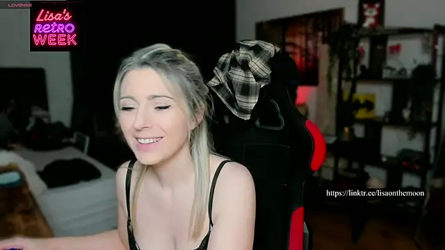 Lisaonthemoon online show from 02/25/25, 08:09