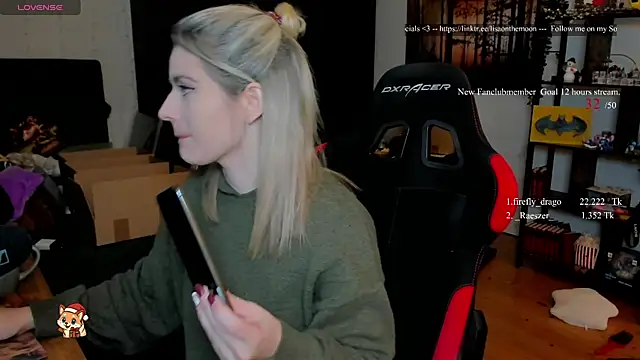 Lisaonthemoon online show from 12/16/25, 09:31