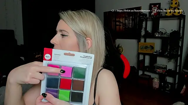 Lisaonthemoon online show from 02/25/26, 07:45