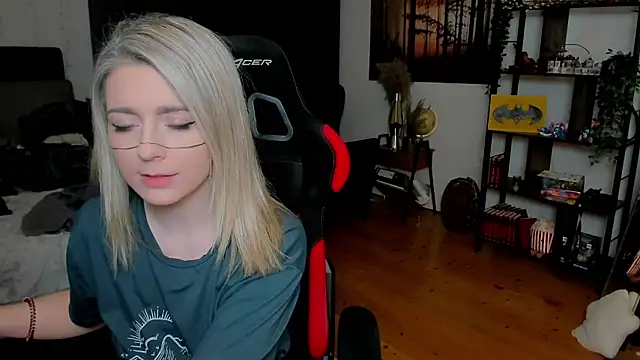 Lisaonthemoon online show from 02/28/26, 08:10