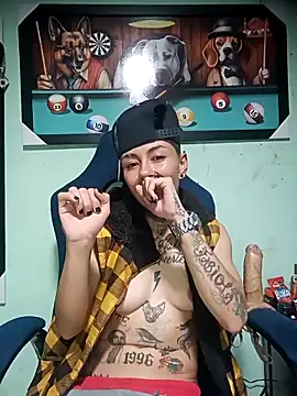 Snapshot of real_fenix chatting on 10/31/25, 07:31 real fenix online show from 10/31/25, 07:31