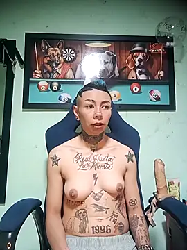 Snapshot of real_fenix chatting on 11/05/25, 07:58 real fenix online show from 11/05/25, 07:58