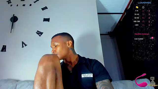 esteveen ortegas  online show from 12/14/24, 07:29