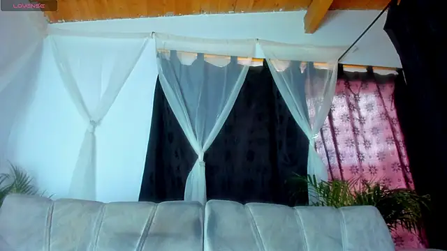 esteveen ortegas  online show from 11/13/25, 03:55