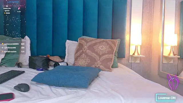 Snapshot of CheneellLorens chatting on 03/14/25, 11:32 CheneellLorens online show from 03/14/25, 11:32