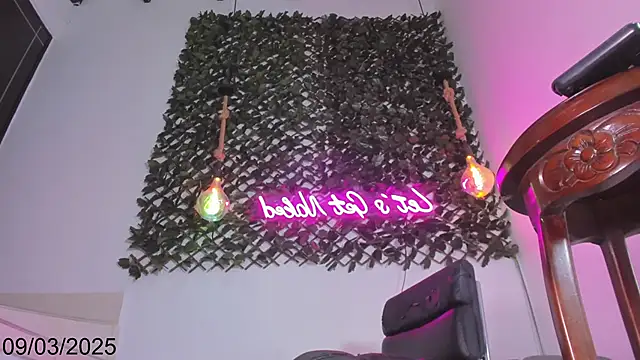 Snapshot of Brianna_Stars chatting on 03/09/25, 08:52 Brianna Stars online show from 03/09/25, 08:52