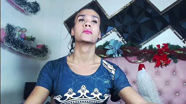 Snapshot of andrea_safeira_doll chatting on 12/18/25, 10:16 andrea safeira doll online show from 12/18/25, 10:16