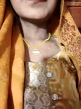 Snapshot of RADHA95 chatting on 01/16/25, 05:23 RADHA95 online show from 01/16/25, 05:23