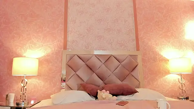 Lezy  online show from 11/19/25, 07:36