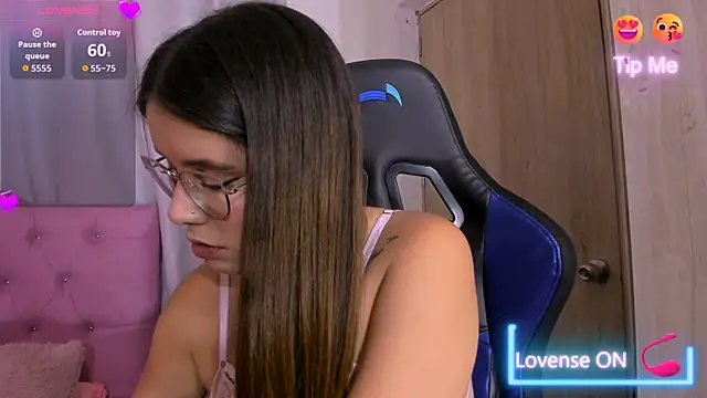 ParisShayk online show from 05/14/26, 05:53