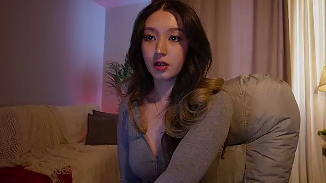 Sarasuo1 online show from 04/13/26, 02:28