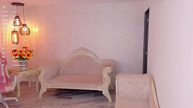 Snapshot of shantallknowless chatting on 11/10/25, 11:31 shantallknowless online show from 11/10/25, 11:31