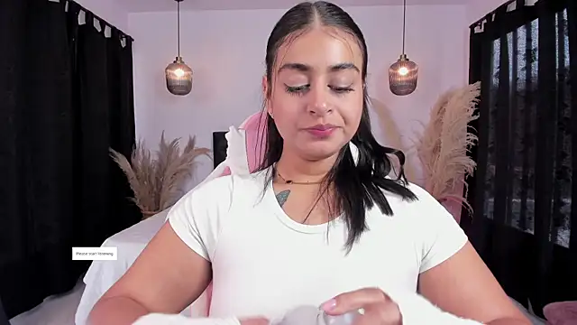 GabyRhodes online show from 02/07/25, 07:17