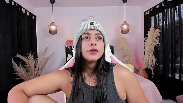 GabyRhodes online show from 03/17/25, 07:37