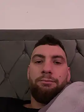 Snapshot of balamuc97 chatting on 12/05/25, 11:41 balamuc97 online show from 12/05/25, 11:41