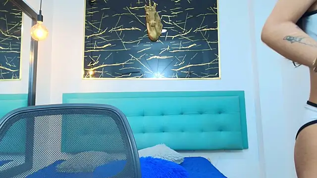 Cloeandtyfanny online show from 09/30/25, 10:48