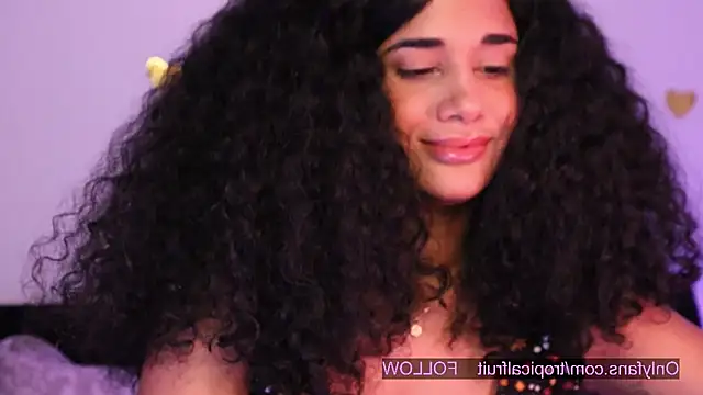 Snapshot of Mysensualbrunette1 chatting on 12/17/24, 08:56 Mysensualbrunette1 online show from 12/17/24, 08:56