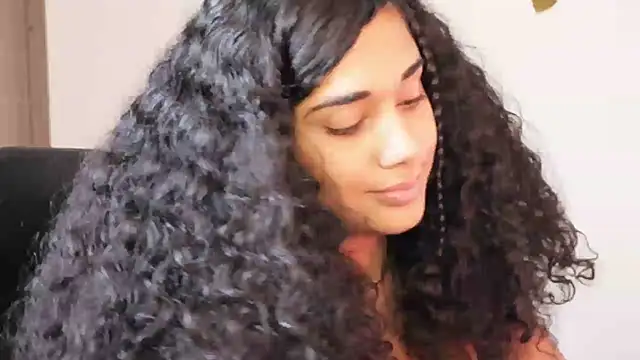 Snapshot of Mysensualbrunette1 chatting on 01/29/25, 07:22 Mysensualbrunette1 online show from 01/29/25, 07:22