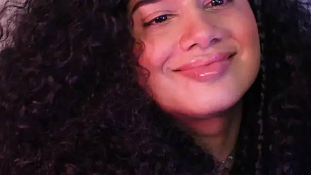 Snapshot of Mysensualbrunette1 chatting on 02/25/25, 06:58 Mysensualbrunette1 online show from 02/25/25, 06:58