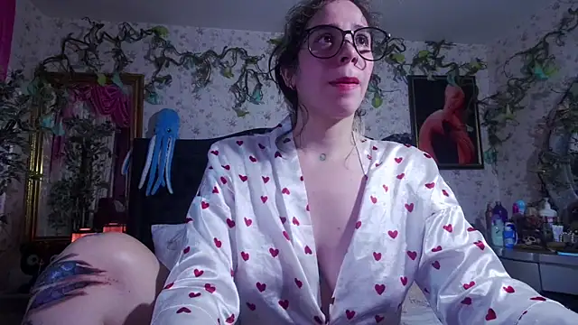 Elizabeth77  online show from 10/04/25, 10:24