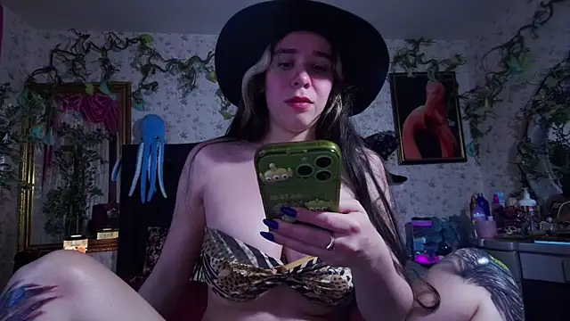 Elizabeth77  online show from 10/12/25, 10:25