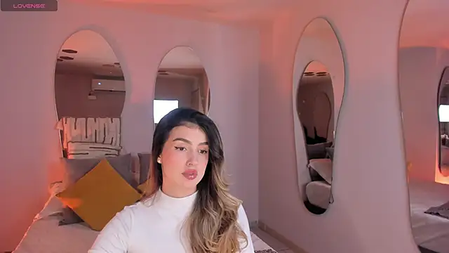 Snapshot of PaulinaSantos_ chatting on 09/10/25, 07:03 PaulinaSantos online show from 09/10/25, 07:03