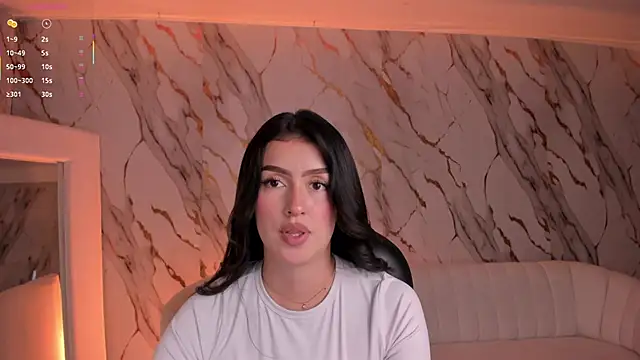 Snapshot of PaulinaSantos_ chatting on 10/06/25, 07:22 PaulinaSantos online show from 10/06/25, 07:22