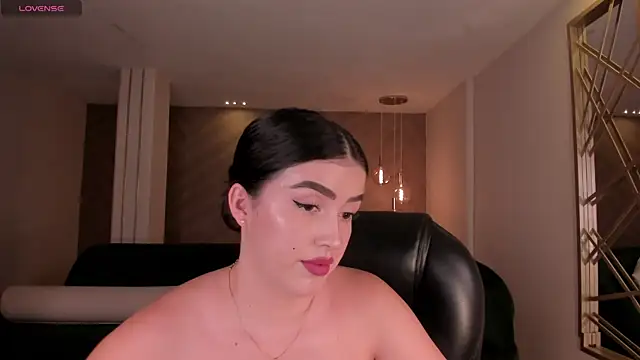 Snapshot of PaulinaSantos_ chatting on 07/15/26, 08:14 PaulinaSantos online show from 07/15/26, 08:14