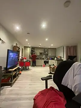 LondonTeffy online show from 03/10/26, 10:04