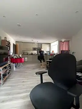 LondonTeffy online show from 04/16/26, 10:38