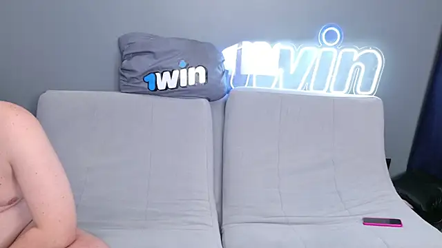 Ksenny online show from 01/10/25, 03:37