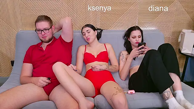 Ksenny online show from 11/22/25, 08:08