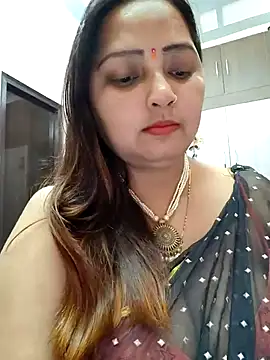 Snapshot of Dianaa9 chatting on 02/25/25, 04:31 Dianaa9 online show from 02/25/25, 04:31