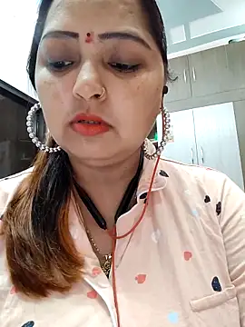 Snapshot of Dianaa9 chatting on 02/26/25, 02:14 Dianaa9 online show from 02/26/25, 02:14