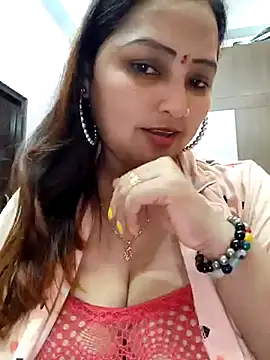 Snapshot of Dianaa9 chatting on 02/26/25, 05:17 Dianaa9 online show from 02/26/25, 05:17