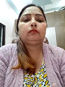 Snapshot of Dianaa9 chatting on 03/06/25, 04:08 Dianaa9 online show from 03/06/25, 04:08
