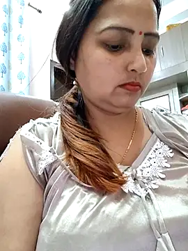 Snapshot of Dianaa9 chatting on 03/06/25, 03:02 Dianaa9 online show from 03/06/25, 03:02