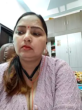 Snapshot of Dianaa9 chatting on 03/07/25, 06:57 Dianaa9 online show from 03/07/25, 06:57
