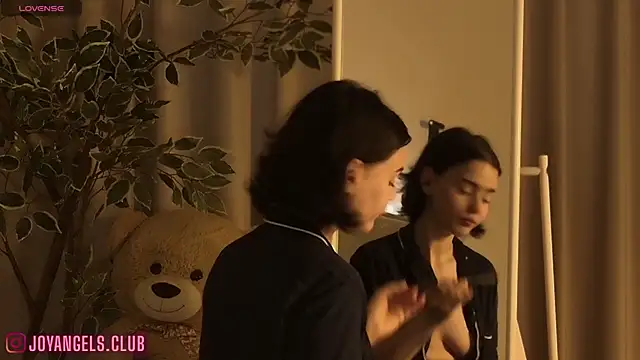 SophieCharm online show from 03/27/26, 04:51