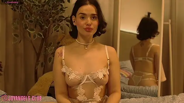 SophieCharm online show from 03/27/26, 08:37