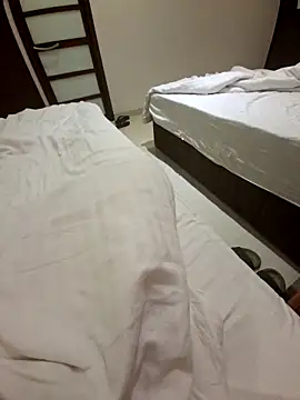 Snapshot of Exhibitionist1508 chatting on 11/04/25, 06:45 Exhibitionist1508 online show from 11/04/25, 06:45