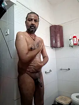 Snapshot of Exhibitionist1508 chatting on 11/11/25, 04:45 Exhibitionist1508 online show from 11/11/25, 04:45