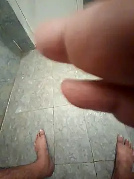 Snapshot of Exhibitionist1508 chatting on 12/16/25, 11:48 Exhibitionist1508 online show from 12/16/25, 11:48