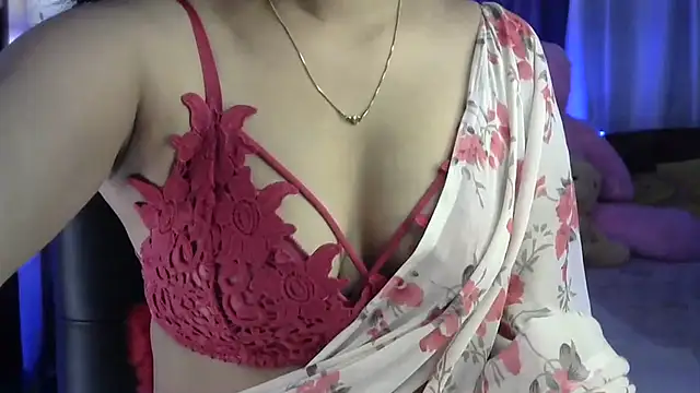 Black cat cutie online show from 10/17/25, 04:37