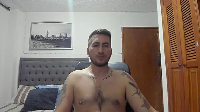 Snapshot of JasonGray96 chatting on 06/27/26, 11:32 JasonGray96 online show from 06/27/26, 11:32
