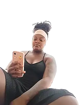 Snapshot of TheDoubleTrouble18xxx chatting on 09/20/25, 12:28 TheDoubleTrouble18xxx online show from 09/20/25, 12:28