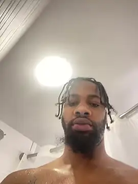 Snapshot of curvedicbandit6_2 chatting on 01/14/25, 12:03 curvedicbandit6 2 online show from 01/14/25, 12:03