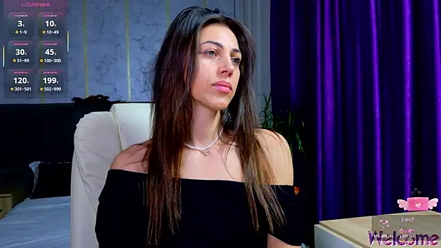 Snapshot of -KASANDRA- chatting on 11/12/25, 03:45 -KASANDRA- online show from 11/12/25, 03:45