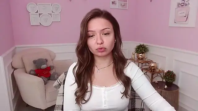 Snapshot of LucySkilar chatting on 07/10/26, 04:28 LucySkilar online show from 07/10/26, 04:28